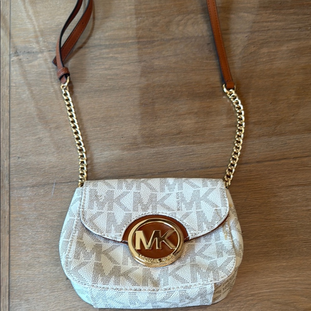 Michael Kors Cream and Gold Crossbody Bag
